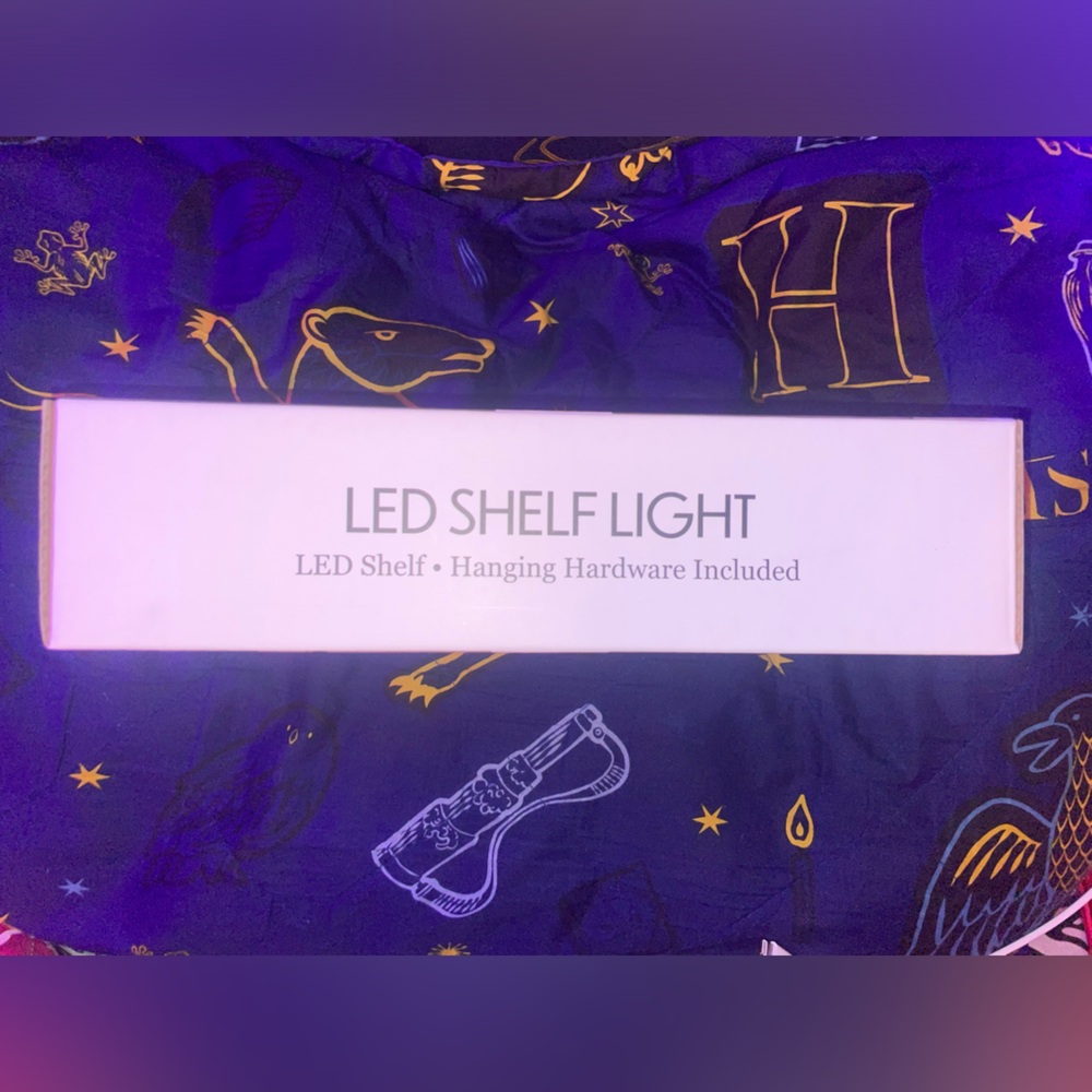 NEW LED SHELF✨ - Picture 2 of 2